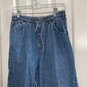 blue stretchy mom jeans